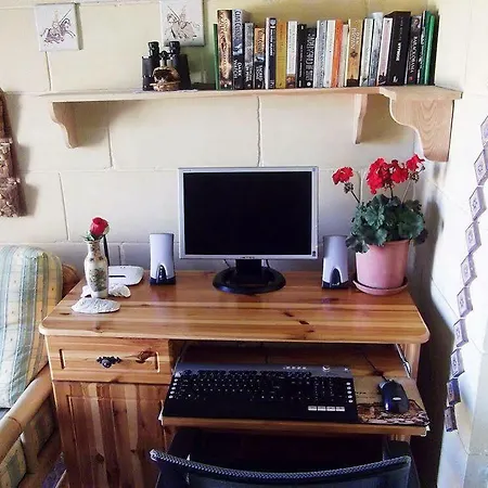 Great Seaviews Location - Free Gozo Taxi Service, Fast Wifi, Bicycles, Bbq & Parking, No Car Needed בית נופש