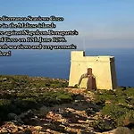 Semesterbostad Great Seaviews Location - Free Gozo Taxi Service, Fast Wifi, Bicycles, Bbq & Parking, No Car Needed