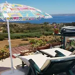 Semesterbostad Great Seaviews Location - Free Gozo Taxi Service, Fast Wifi, Bicycles, Bbq & Parking, No Car Needed *