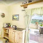 Semesterbostad Great Seaviews Location - Free Gozo Taxi Service, Fast Wifi, Bicycles, Bbq & Parking, No Car Needed