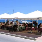 Semesterbostad Great Seaviews Location - Free Gozo Taxi Service, Fast Wifi, Bicycles, Bbq & Parking, No Car Needed Għajnsielem