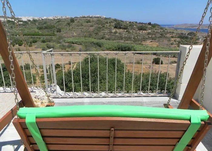 Great Seaviews Location - Free Gozo Taxi Service, Fast Wifi, Bicycles, Bbq & Parking, No Car Needed Għajnsielem