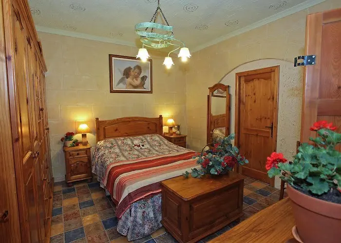 Great Seaviews Location - Free Gozo Taxi Service, Fast Wifi, Bicycles, Bbq & Parking, No Car Needed *