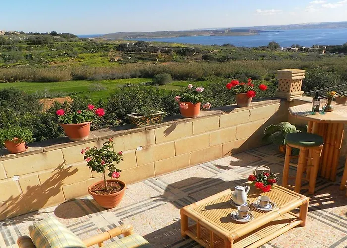 Great Seaviews Location - Free Gozo Taxi Service, Fast Wifi, Bicycles, Bbq & Parking, No Car Needed Feriehus Għajnsielem