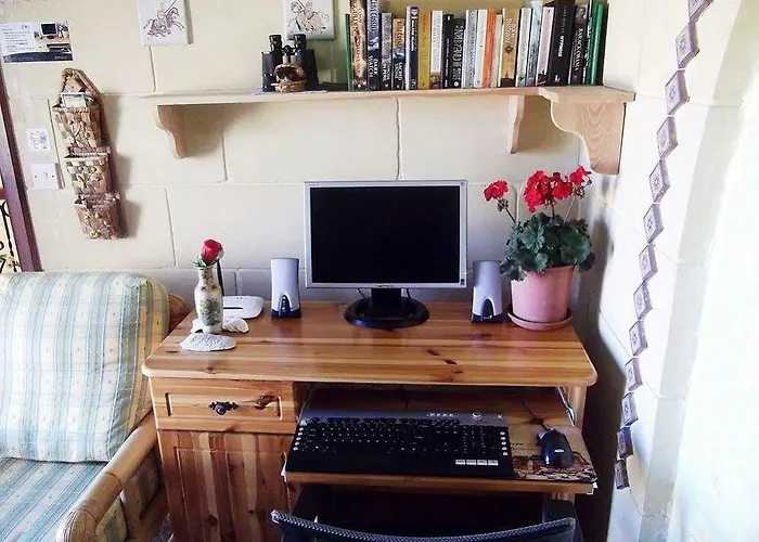 Great Seaviews Location - Free Gozo Taxi Service, Fast Wifi, Bicycles, Bbq & Parking, No Car Needed Feriehus